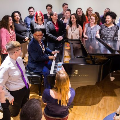 https://www.steinway.com/news/features/opening-the-doors-to-teachers